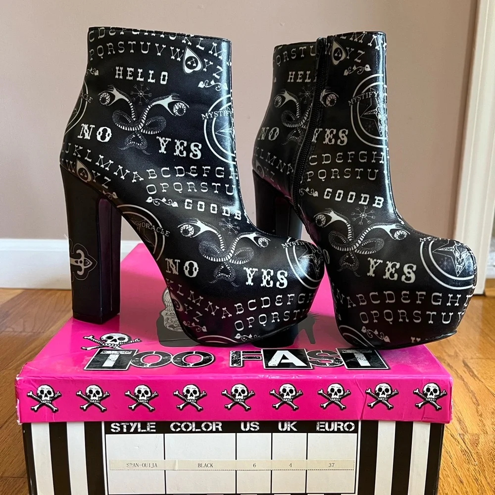 NIB Too Fast Super Rare! Ouija Pentagram Boots - Picture 1 of 9
